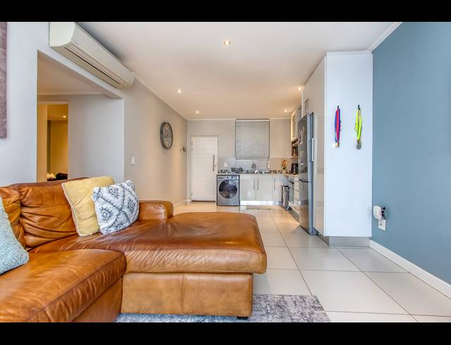 2 BEDROOM APARTMENT BLOCK TO LET IN ROSEBANK